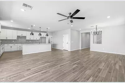 15792 W Georgia Drive, Surprise, AZ 85379 - Photo 7