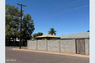 4526 E Earll Drive, Phoenix, AZ 85018 - Photo 1