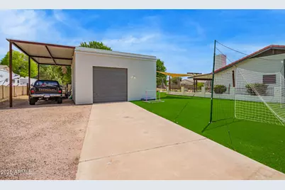 636 E Mesquite Avenue, Gilbert, AZ 85296 - Photo 33