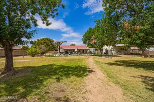 636 E Mesquite Ave, Gilbert, AZ 85296 - Photo 53