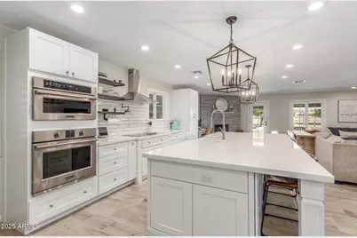 636 E Mesquite Avenue, Gilbert, AZ 85296 - Photo 13