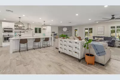 636 E Mesquite Avenue, Gilbert, AZ 85296 - Photo 7