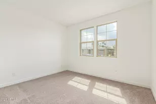 5448 W Manzanita Dr, Glendale, AZ 85302 - Photo 15