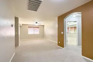 2406 W Sienna Bouquet Pl, Phoenix, AZ 85085 - Photo 21