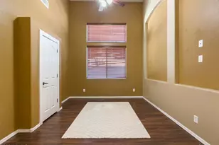 2406 W Sienna Bouquet Pl, Phoenix, AZ 85085 - Photo 9