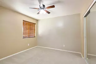 2406 W Sienna Bouquet Pl, Phoenix, AZ 85085 - Photo 31