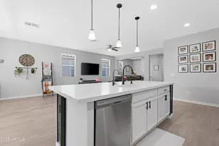 18264 N Hoskin Dr, Maricopa, AZ 85138 - Photo 13