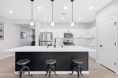 18264 N Hoskin Drive, Maricopa, AZ 85138 - Photo 13