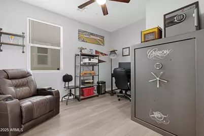 18264 N Hoskin Drive, Maricopa, AZ 85138 - Photo 31