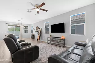 18264 N Hoskin Dr, Maricopa, AZ 85138 - Photo 7