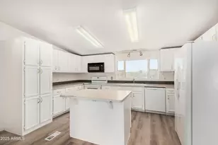 12107 S 215th Ln, Buckeye, AZ 85326 - Photo 5