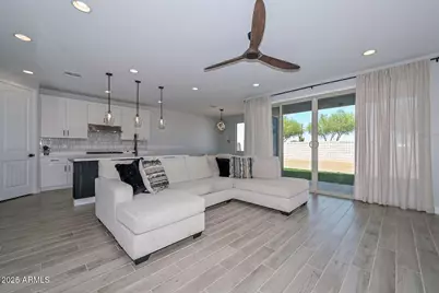 26428 N Thornhill Drive, Peoria, AZ 85383 - Photo 3