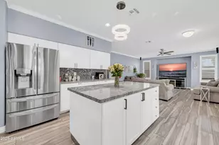 22208 N 34th Ln, Phoenix, AZ 85027 - Photo 17