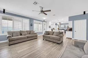 22208 N 34th Ln, Phoenix, AZ 85027 - Photo 9