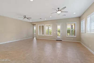 25807 N 19th Glen, Phoenix, AZ 85085 - Photo 5