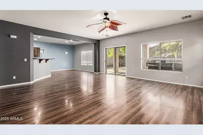 17592 W Young Street, Surprise, AZ 85388 - Photo 7