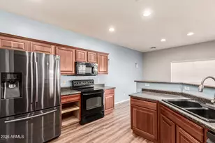 17592 W Young St, Surprise, AZ 85388 - Photo 11