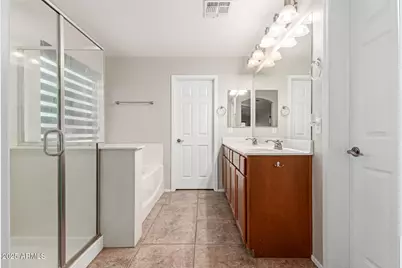 18193 W Saguaro Lane, Surprise, AZ 85388 - Photo 19