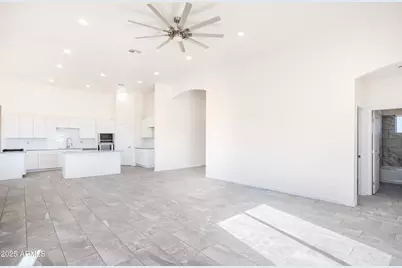 10042 La Tierra Roja Drive, Hereford, AZ 85615 - Photo 9