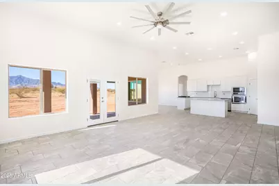 10042 La Tierra Roja Drive, Hereford, AZ 85615 - Photo 11