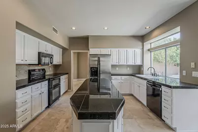 1612 E Glenhaven Drive, Phoenix, AZ 85048 - Photo 17