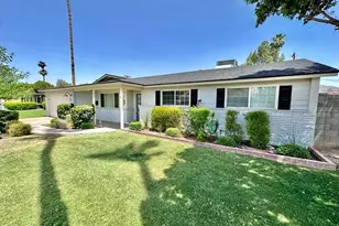 5520 E Cheery Lynn Rd, Phoenix, AZ 85018 - Photo 1