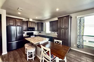 8865 E Baseline Rd, Mesa, AZ 85209 - Photo 5