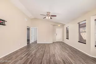 21627 N 29th Dr, Phoenix, AZ 85027 - Photo 9