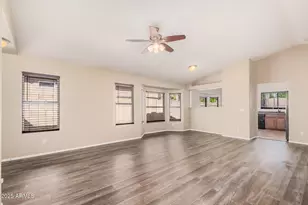 21627 N 29th Dr, Phoenix, AZ 85027 - Photo 7