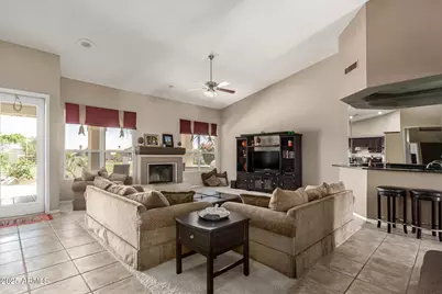 1719 E Briarwood Terrace, Phoenix, AZ 85048 - Photo 9