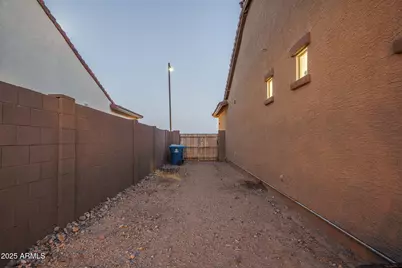 21150 W Cambridge Avenue, Buckeye, AZ 85396 - Photo 55