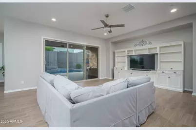 21150 W Cambridge Avenue, Buckeye, AZ 85396 - Photo 11