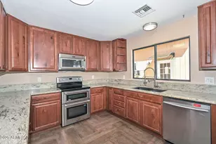 2732 E Villa Rita Dr, Phoenix, AZ 85032 - Photo 3