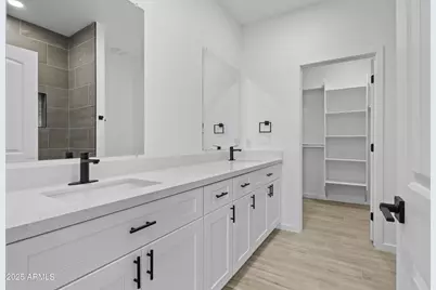 14055 S Berwick Road, Arizona City, AZ 85123 - Photo 21