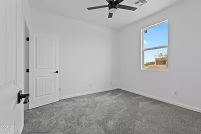 14055 S Berwick Road, Arizona City, AZ 85123 - Photo 17