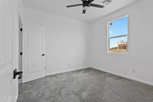 14055 S Berwick Rd, Arizona City, AZ 85123 - Photo 17