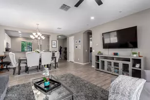 20762 E Canary Way E, Queen Creek, AZ 85142 - Photo 9