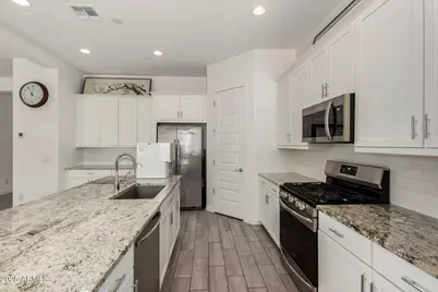 24393 N 169th Drive, Surprise, AZ 85387 - Photo 17