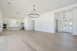 2099 N 77th Pl, Mesa, AZ 85207 - Photo 13