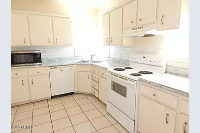 409 E Narramore Avenue, Buckeye, AZ 85326 - Photo 7