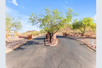 26305 N El Pedregal Circle #18, San Tan Valley, AZ 85144 - Photo 17