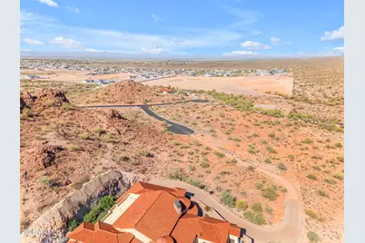 26305 N El Pedregal Circle #18, San Tan Valley, AZ 85144 - Photo 7