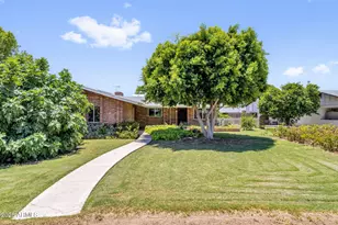 929 W 10th Pl, Mesa, AZ 85201 - Photo 1