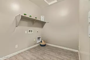 4229 E Mesquite St, Gilbert, AZ 85296 - Photo 9