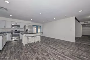 4235 W Aster Dr, Phoenix, AZ 85029 - Photo 11