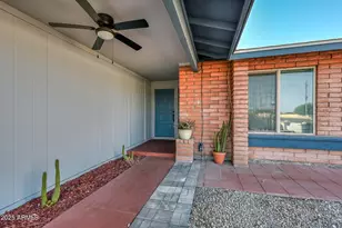 4235 W Aster Dr, Phoenix, AZ 85029 - Photo 13