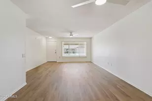 20046 N Welk Dr, Sun City, AZ 85373 - Photo 11