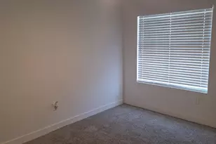 461 W Holmes Ave, Mesa, AZ 85210 - Photo 17