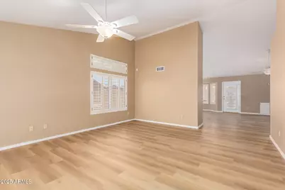 11221 N 77th Avenue, Peoria, AZ 85345 - Photo 7