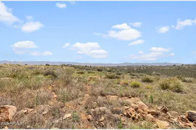 9180 E Wolf Road #3, Dewey, AZ 86327 - Photo 3